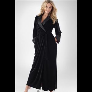 Soma VELVET ROBE SATIN TRIM
